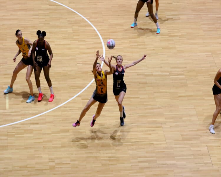 Saracen Mavericks vs Wasps Netball Netball Vitality Super League